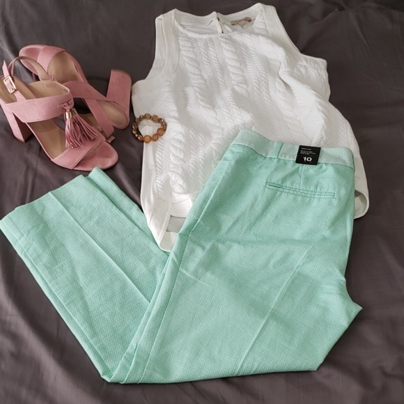 The Limited Pants - NWT Pencil Crop Pant from The Limited